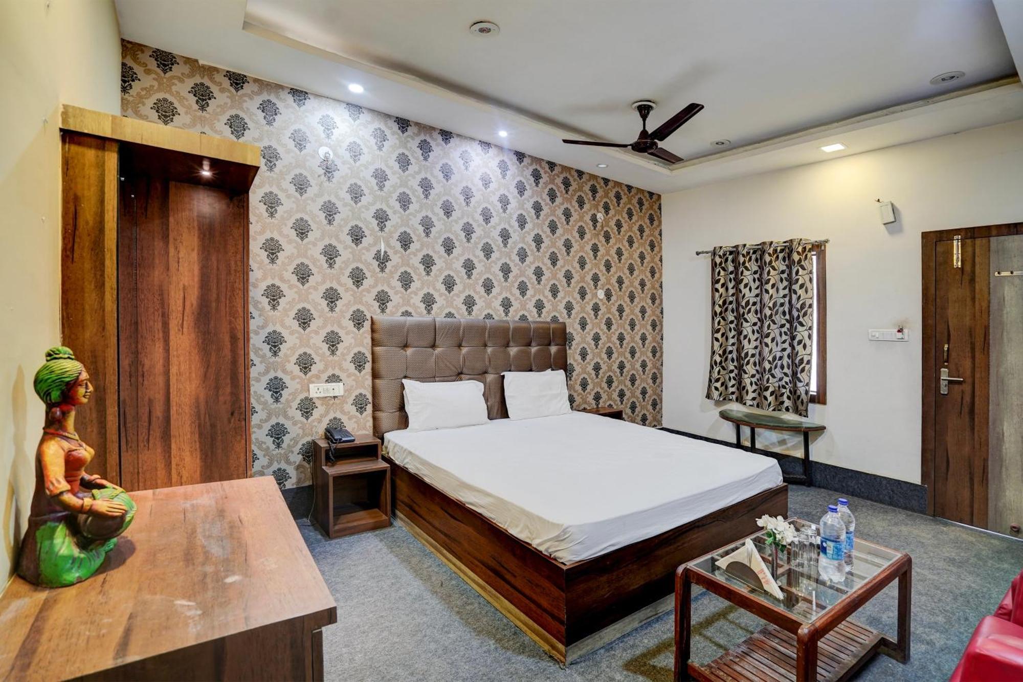 Hotel O Shyam Utsav Mirzāpur Exteriér fotografie