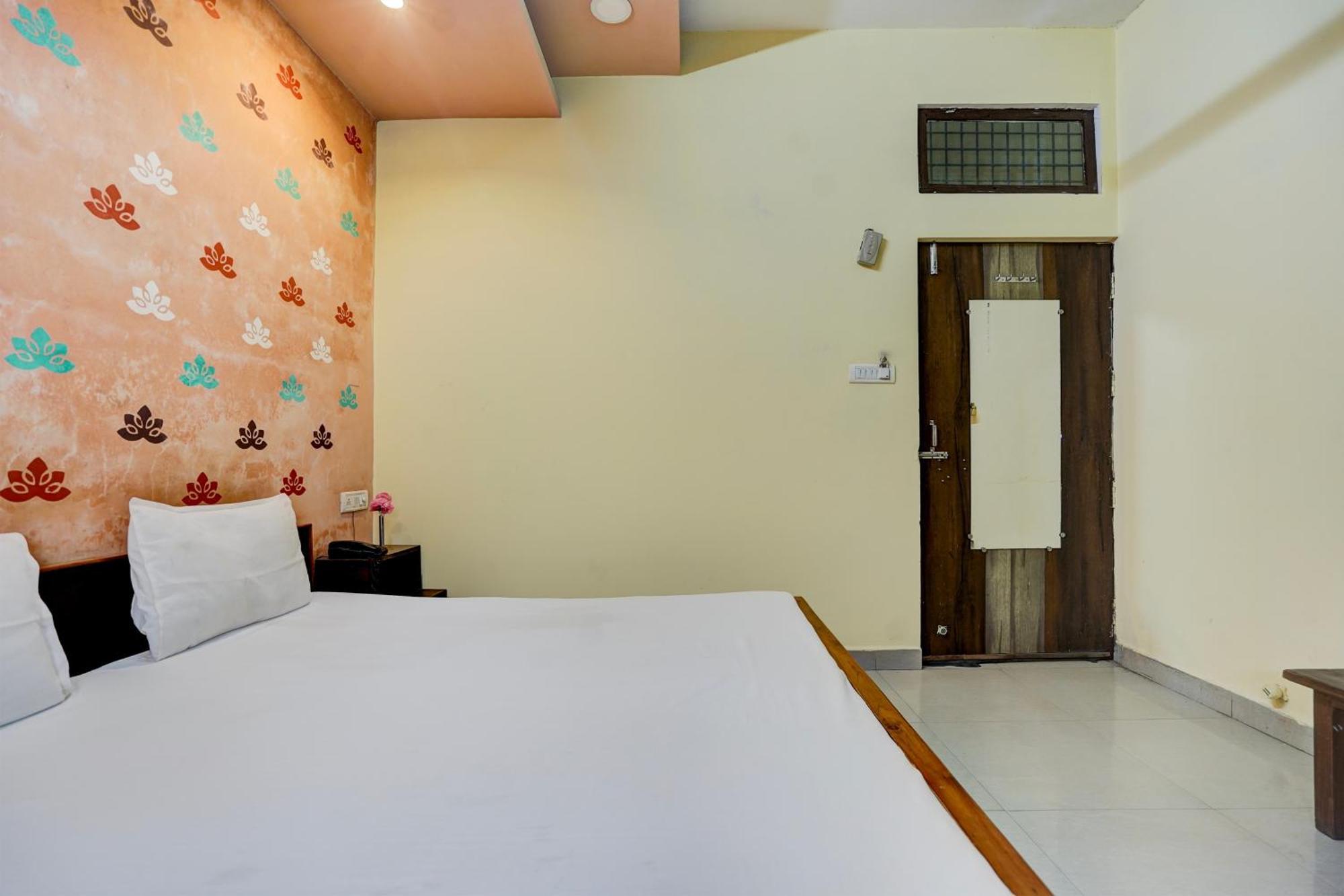Hotel O Shyam Utsav Mirzāpur Exteriér fotografie