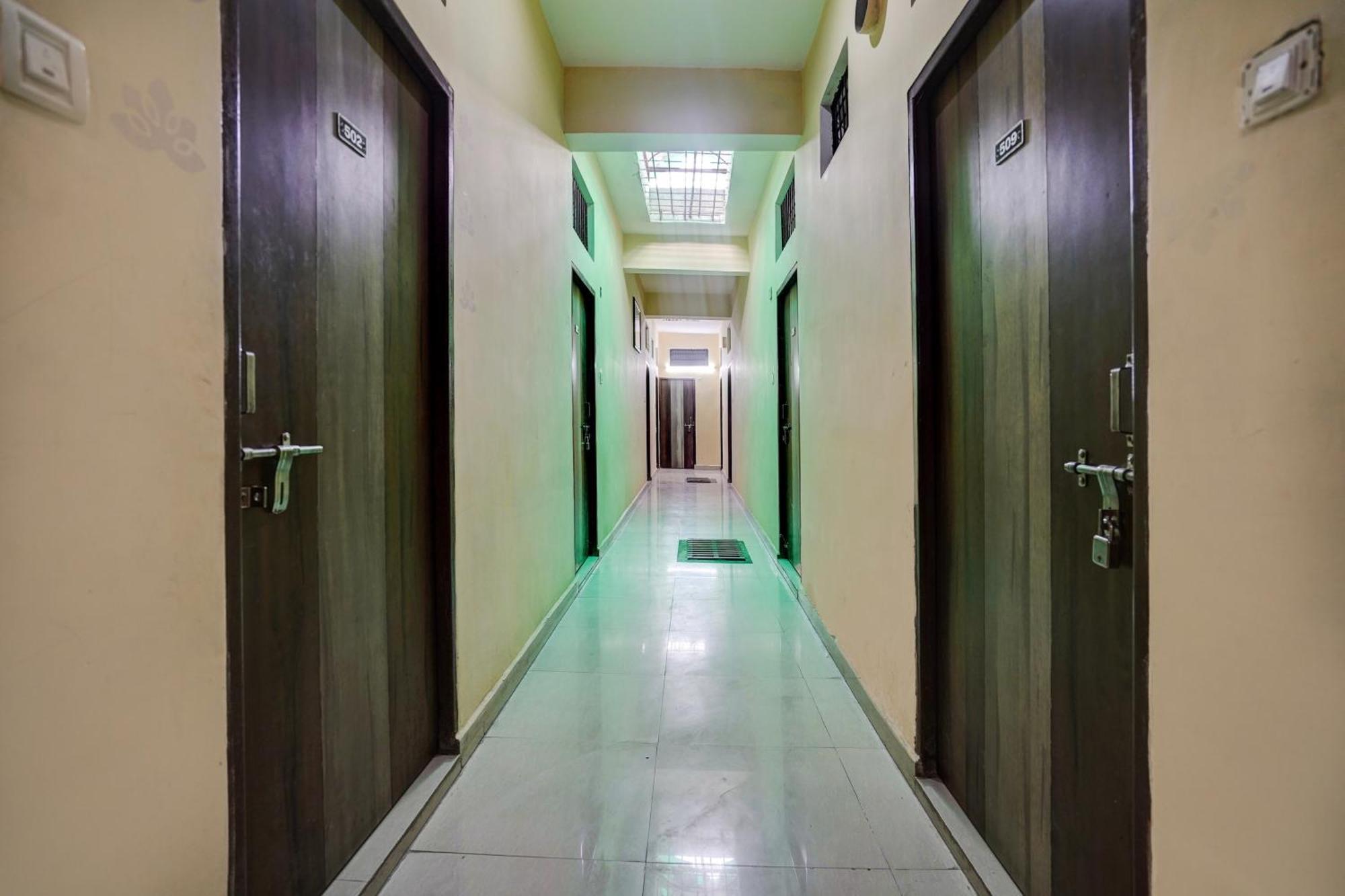 Hotel O Shyam Utsav Mirzāpur Exteriér fotografie